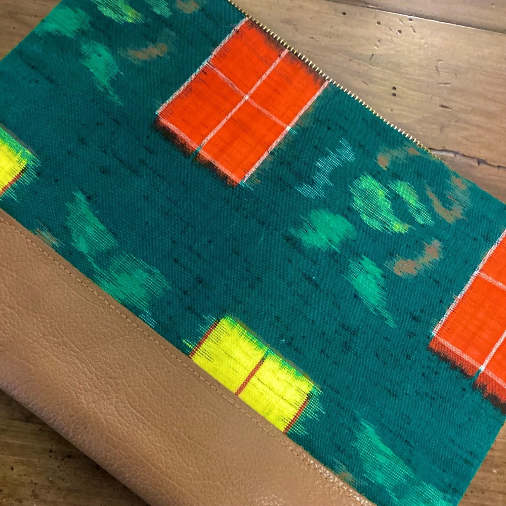 Kiriko Original Oregon Green Kasuri Ikat Woven Textile & Leather Wristlet - Picture 5 of 10